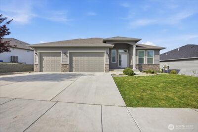 2652 W 44th Place , Kennewick, WA 99337 - Photo 1