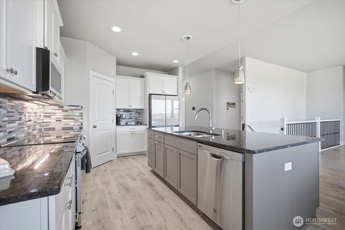2652 W 44th Place , Kennewick, WA 99337