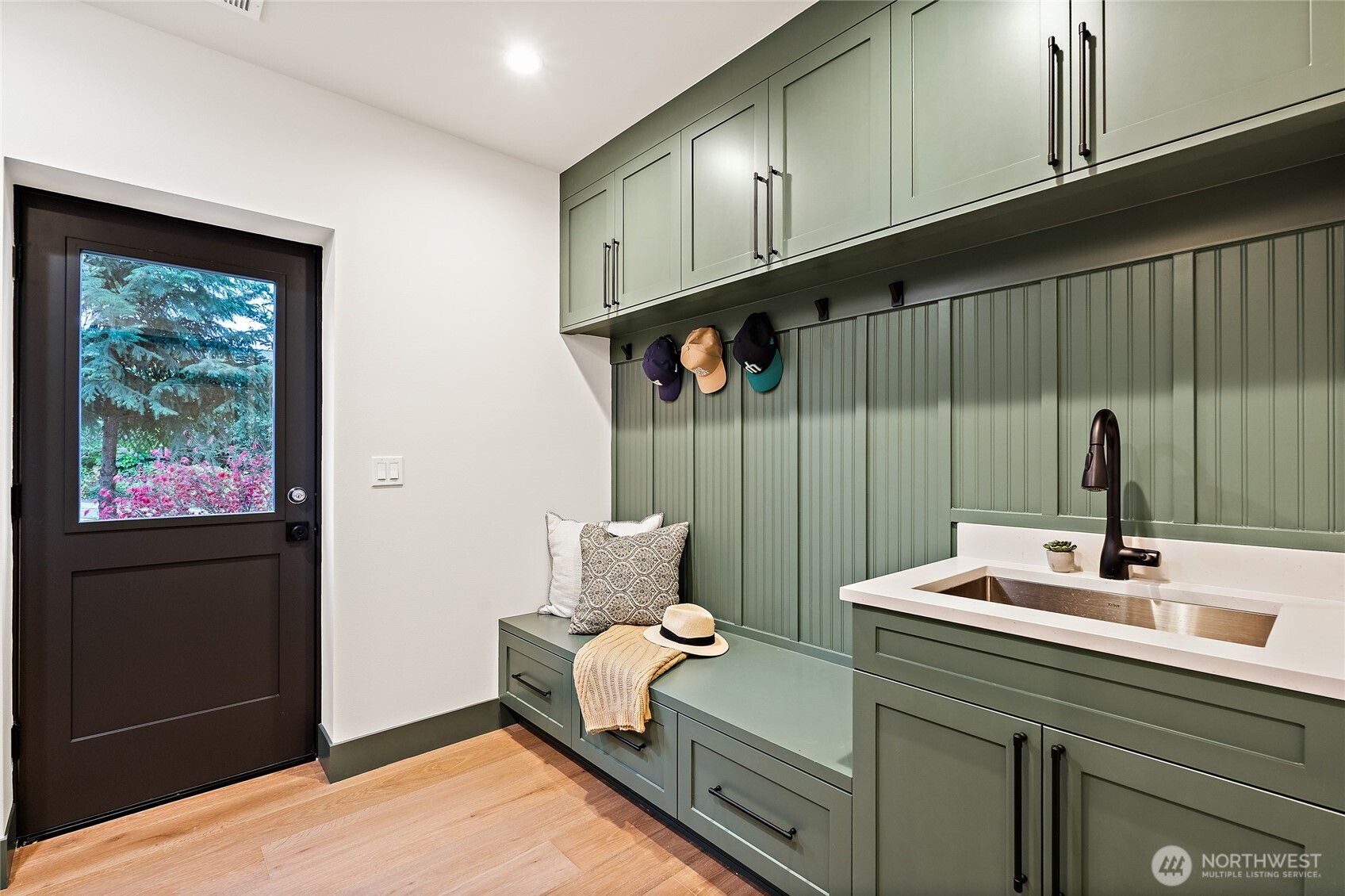 4103 43rd Avenue NE, Seattle, WA 98105