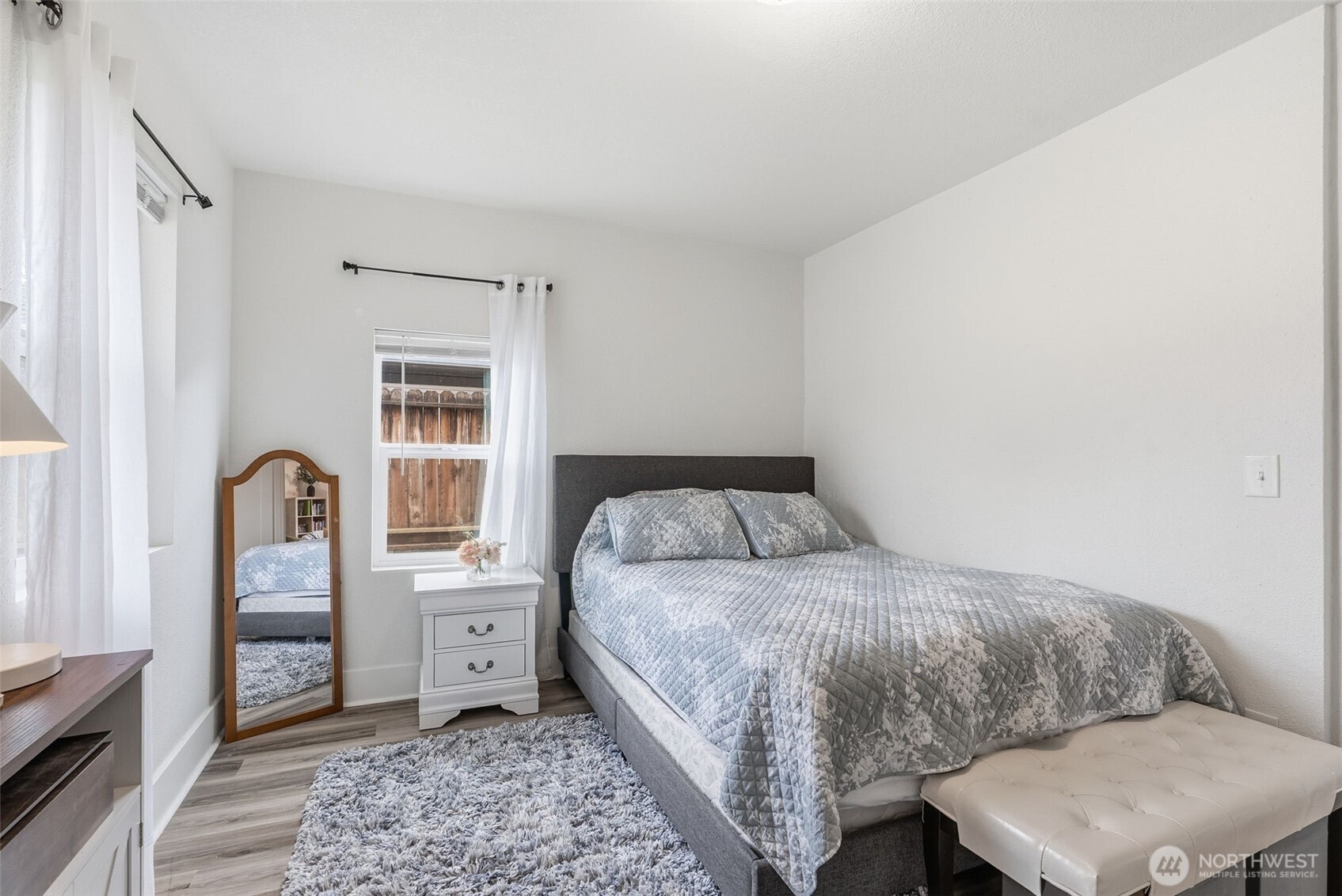 1002 N 6th Avenue , Kelso, WA 98626