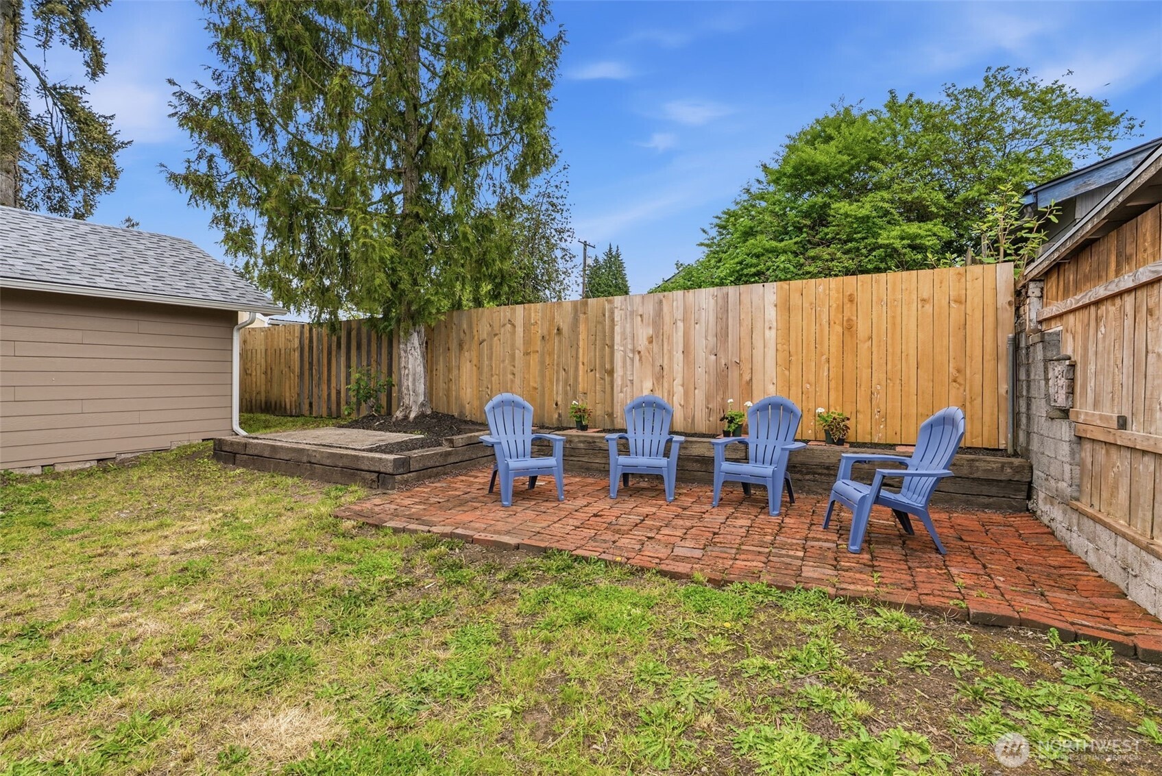 1002 N 6th Avenue , Kelso, WA 98626
