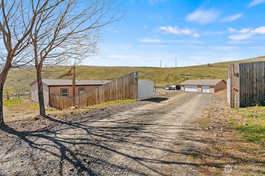 486 Elk Ridge Lane , Selah, WA 98942
