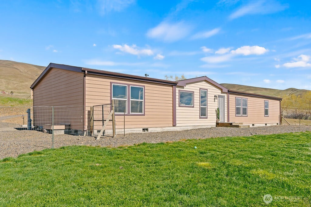 486 Elk Ridge Lane , Selah, WA 98942