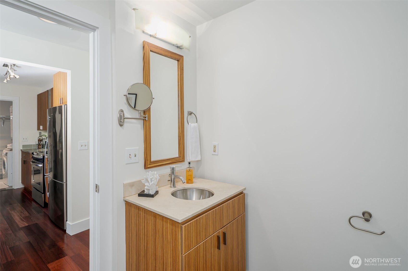 711 E Denny Way #306, Seattle, WA 98122