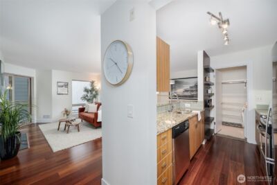 711 E Denny Way #306, Seattle, WA 98122 - Photo 7