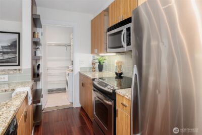 711 E Denny Way #306, Seattle, WA 98122 - Photo 9