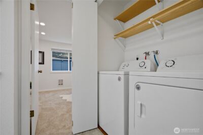 131 146th Avenue SE, Bellevue, WA 98007 - Photo 17