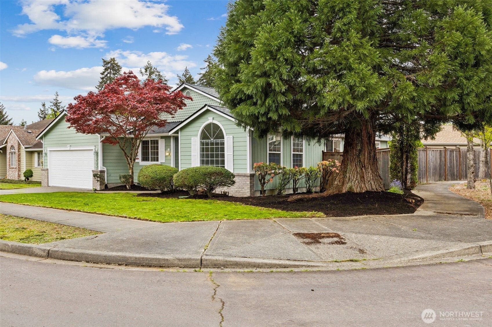 8707 Sebastian Drive NE, Lacey, WA 98516