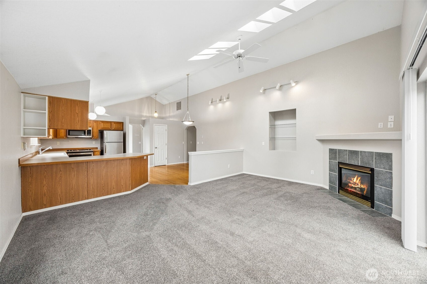 8707 Sebastian Drive NE, Lacey, WA 98516