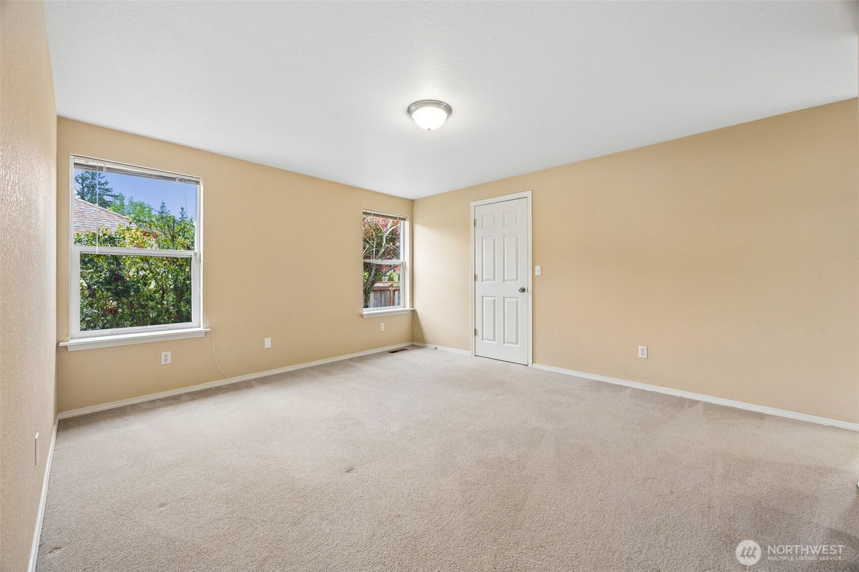 8707 Sebastian Drive NE, Lacey, WA 98516