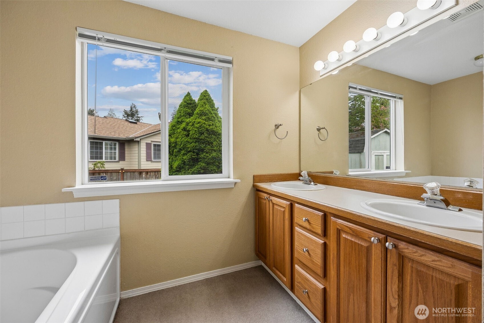 8707 Sebastian Drive NE, Lacey, WA 98516