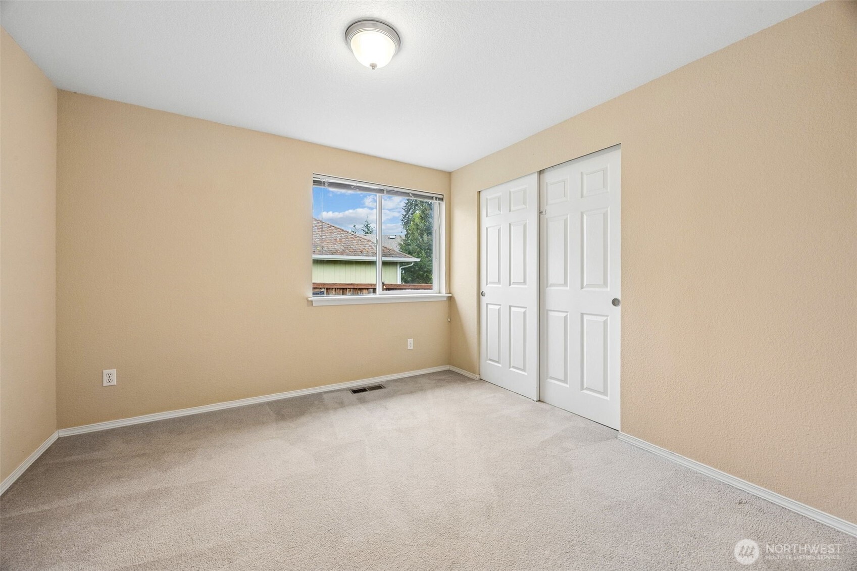 8707 Sebastian Drive NE, Lacey, WA 98516