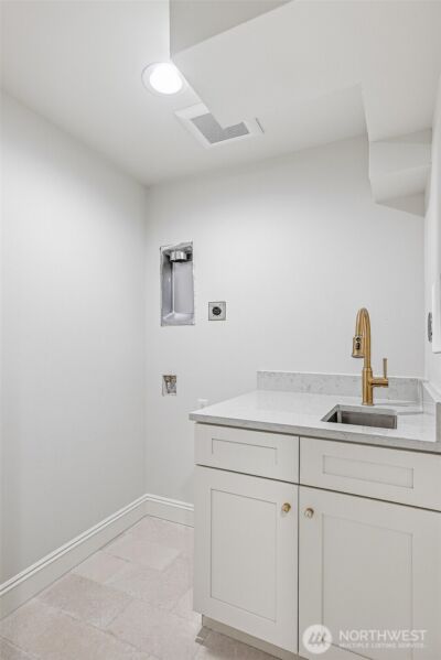 10002 9th Avenue NW, Seattle, WA 98177 - Photo 31