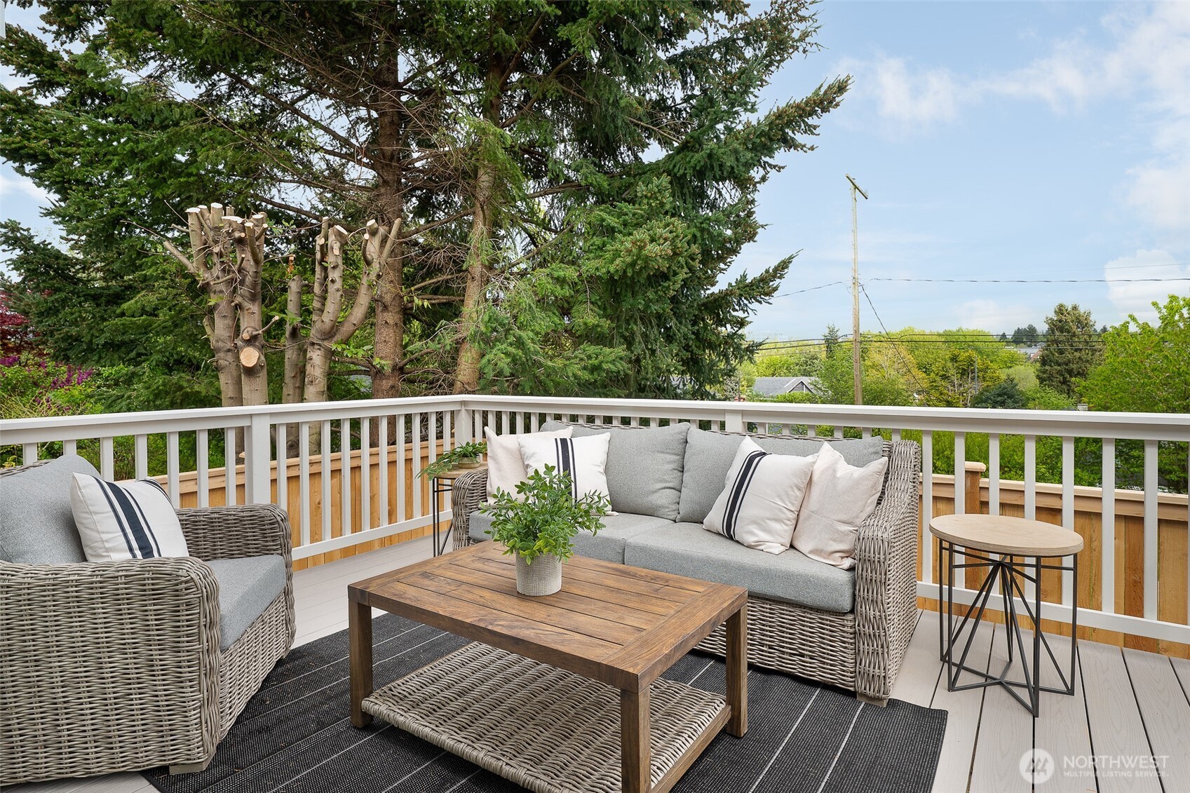 10002 9th Avenue NW, Seattle, WA 98177