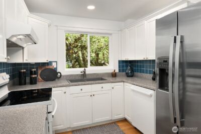 12719 12th Avenue NE, Seattle, WA 98125 - Photo 13