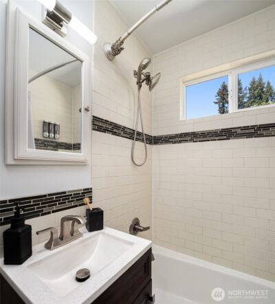 12719 12th Avenue NE, Seattle, WA 98125 - Photo 17