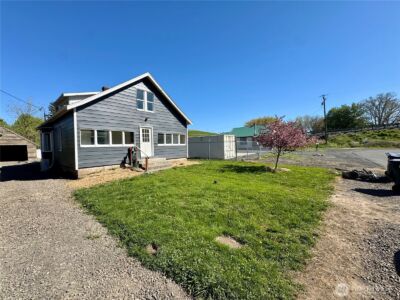 725 E Patit Avenue , Dayton, WA 99328