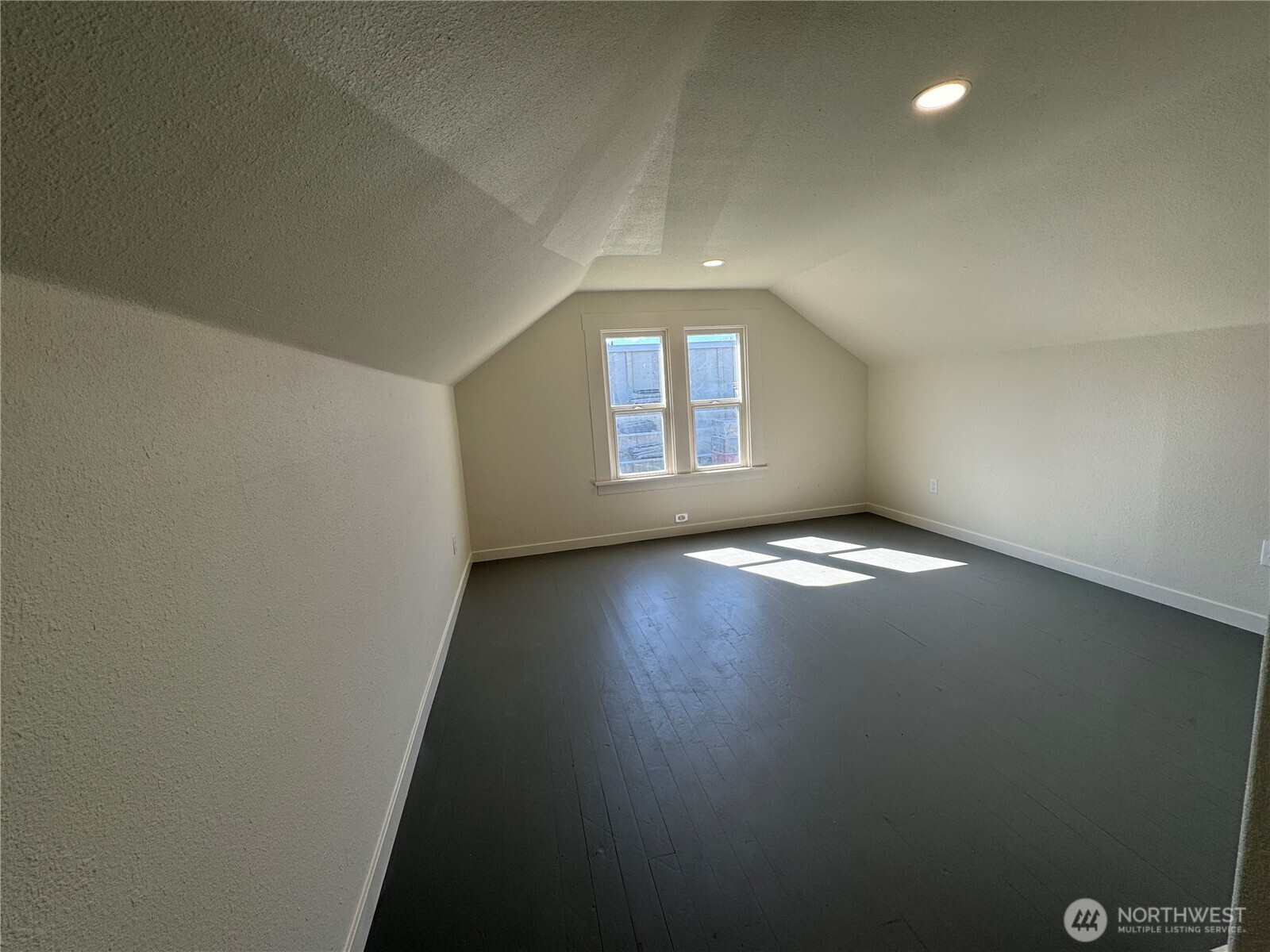 725 E Patit Avenue , Dayton, WA 99328