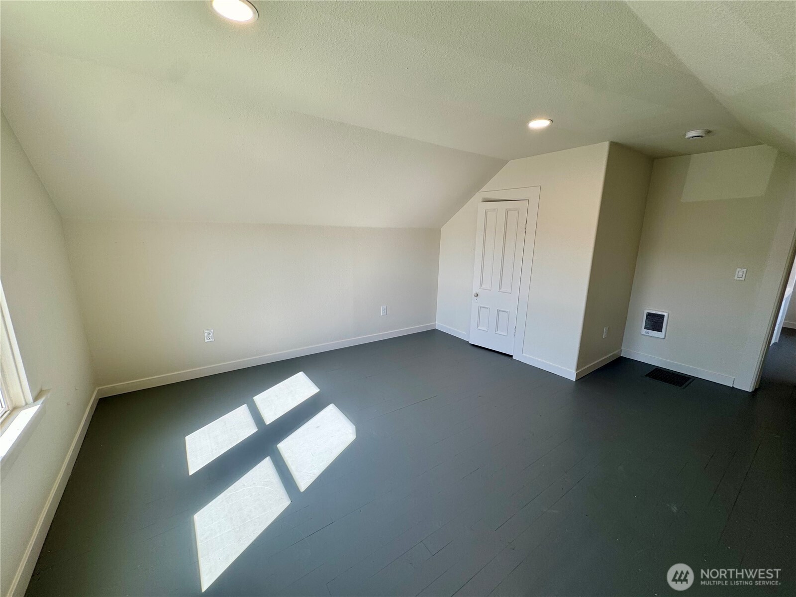 725 E Patit Avenue , Dayton, WA 99328