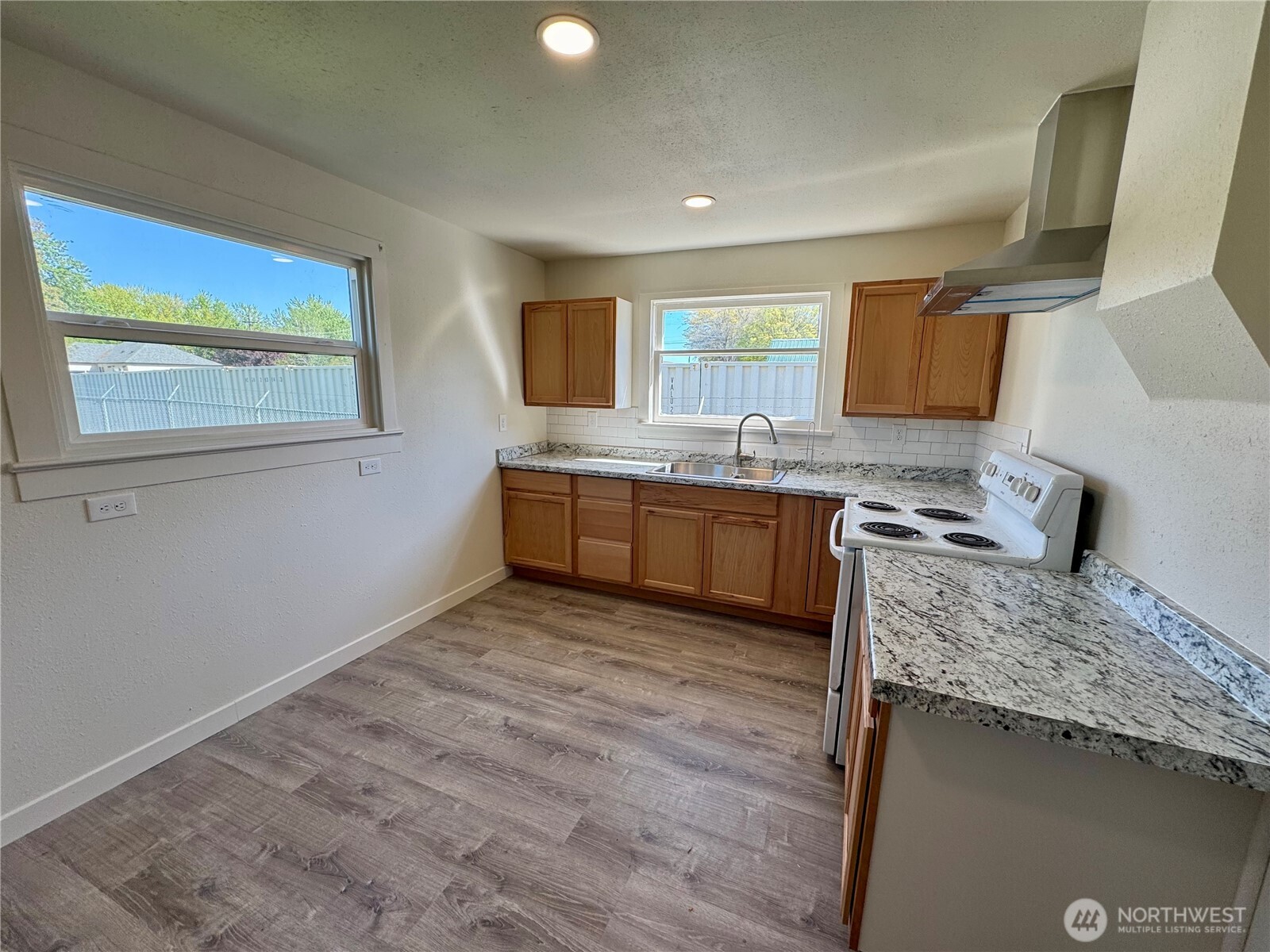 725 E Patit Avenue , Dayton, WA 99328