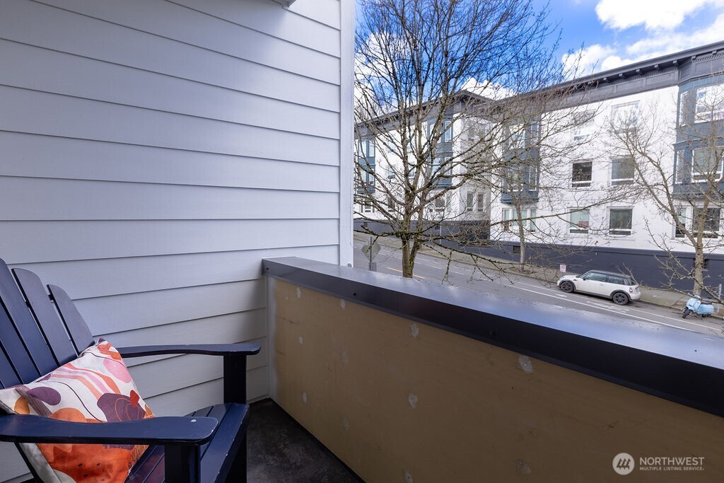 2001 E Yesler #17, Seattle, WA 98122