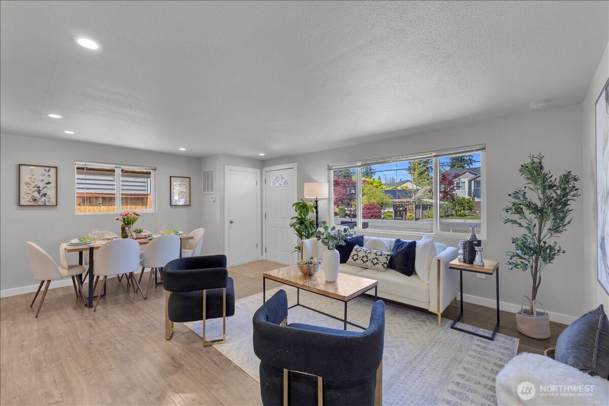 128 107th Street SE, Everett, WA 98208
