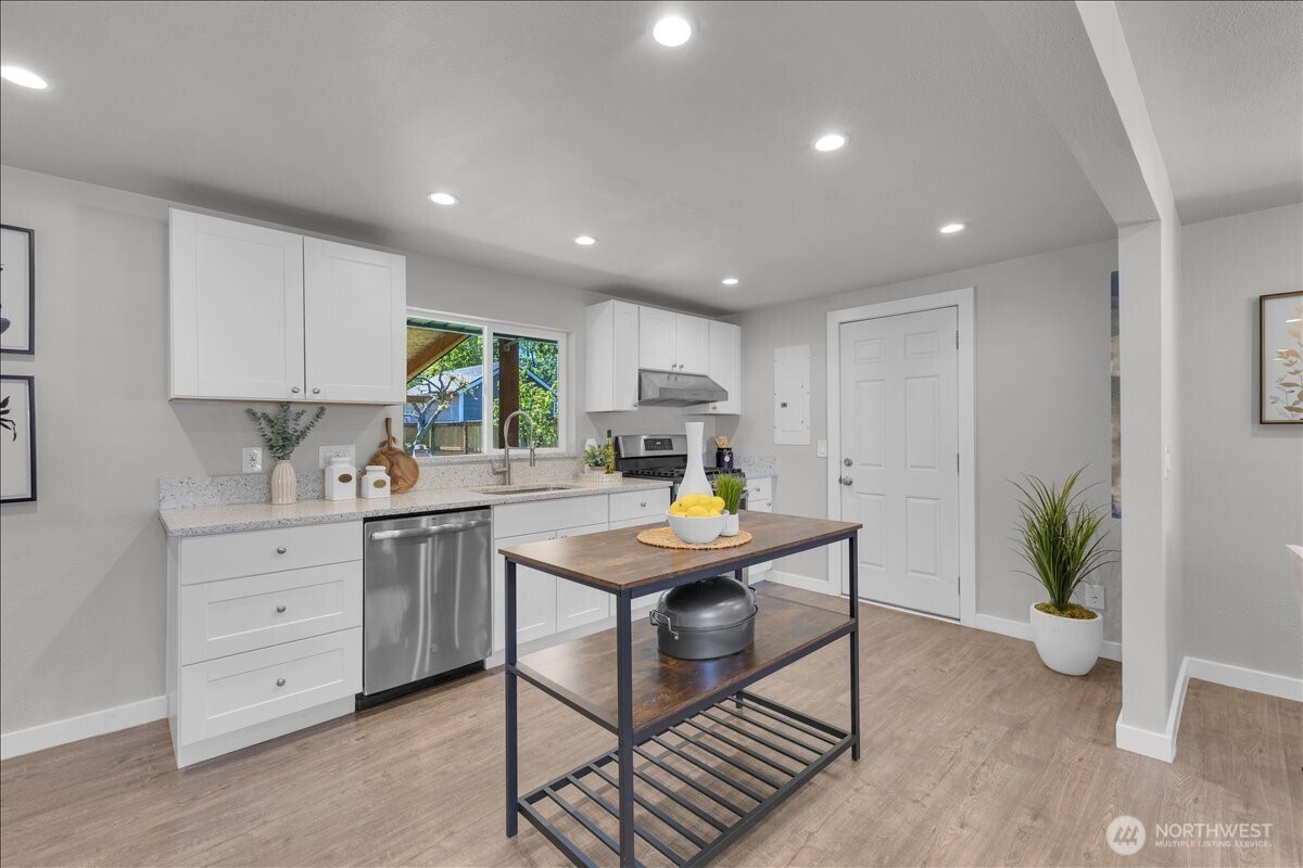 128 107th Street SE, Everett, WA 98208