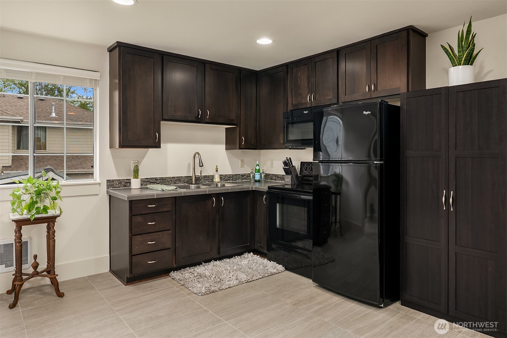 1617 216th Avenue NE, Sammamish, WA 98074