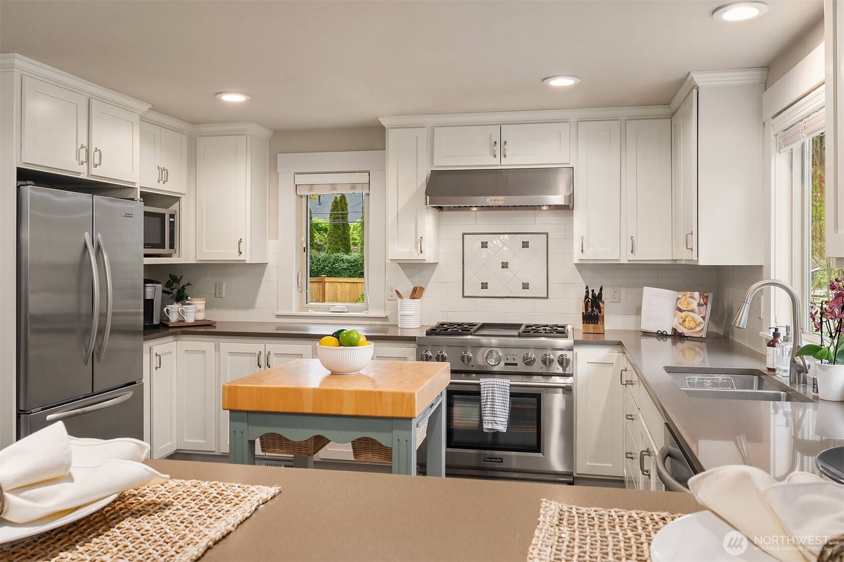 1617 216th Avenue NE, Sammamish, WA 98074