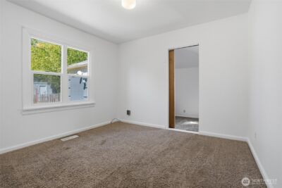 1329 N Cambrian Avenue , Bremerton, WA 98312 - Photo 18