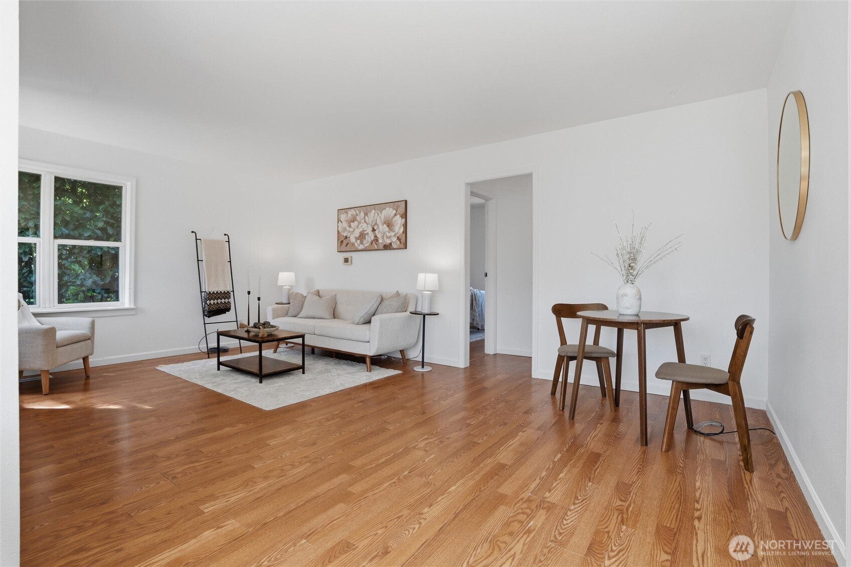1329 N Cambrian Avenue , Bremerton, WA 98312
