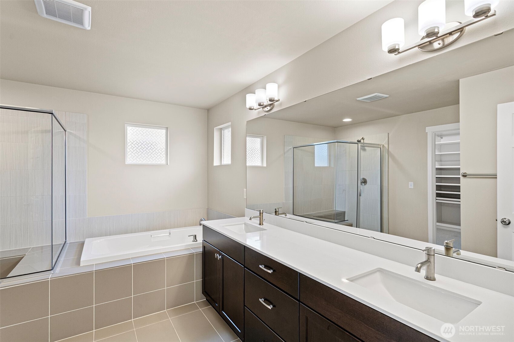 17913 38th Drive #20, Bothell, WA 98012