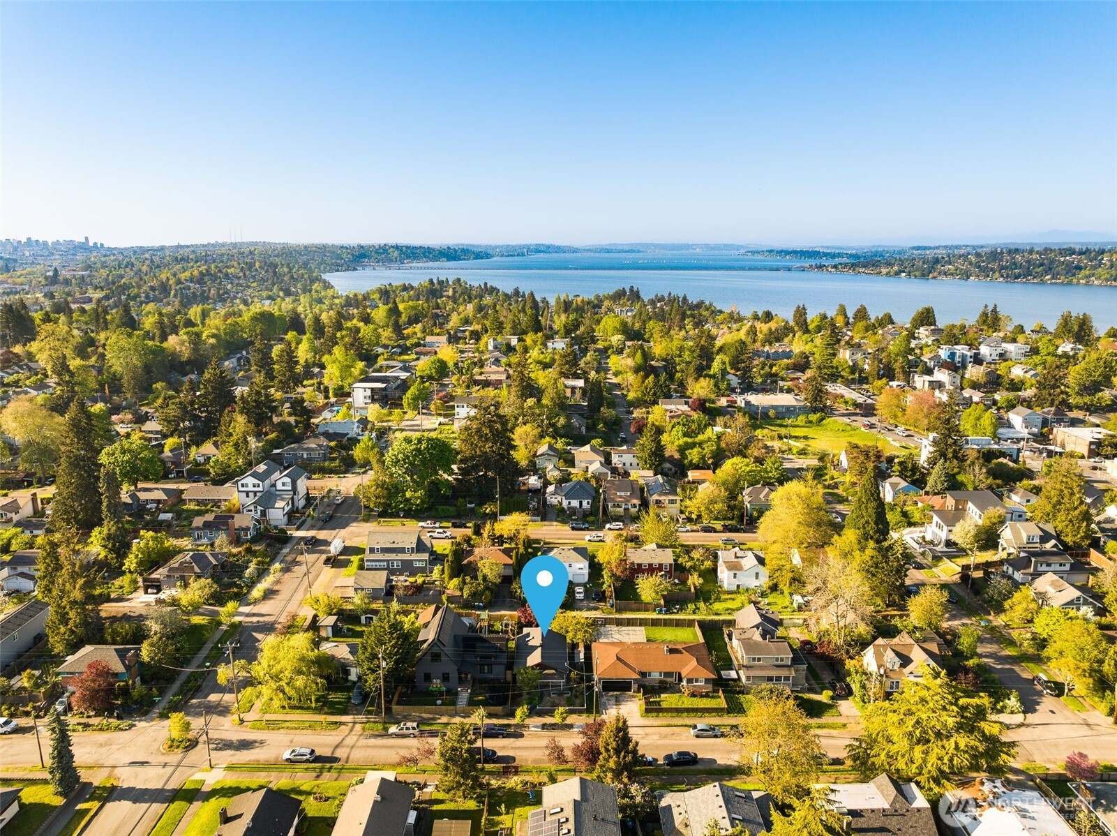 4812 S Brandon Street , Seattle, WA 98118