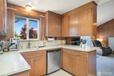 18114 Moores Garden Road , Mount Vernon, WA 98273 - Photo 9