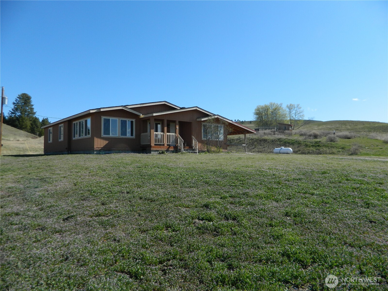 100 Summer , Tonasket, WA 98855