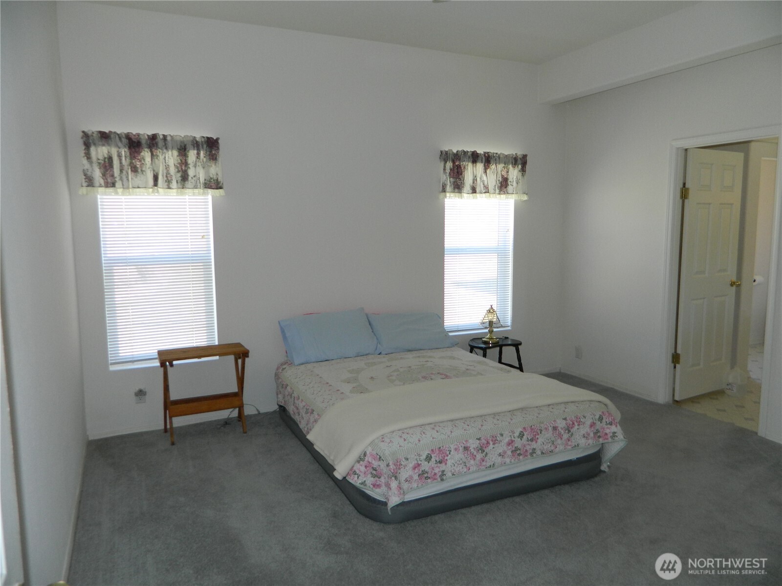 100 Summer , Tonasket, WA 98855