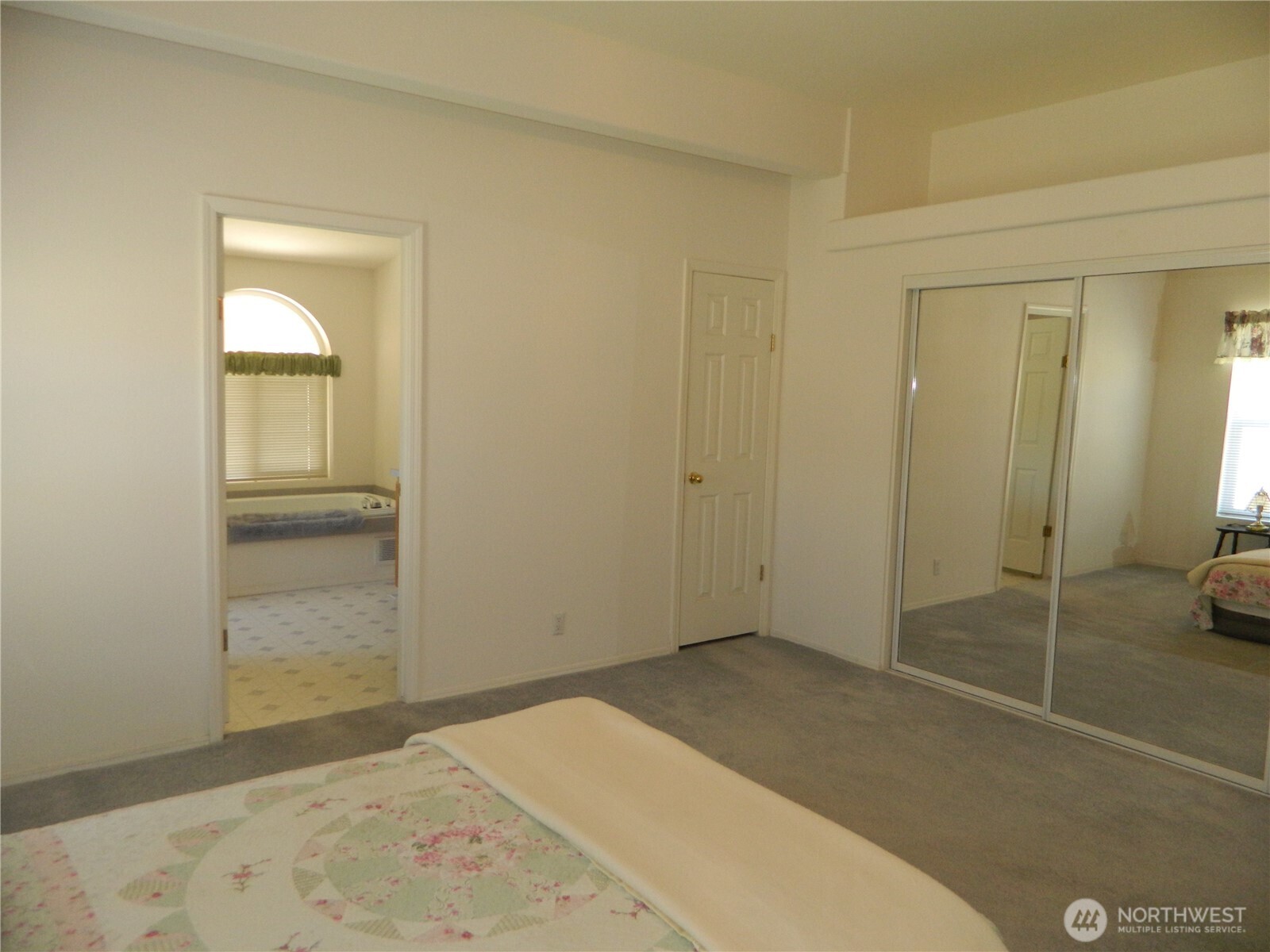 100 Summer , Tonasket, WA 98855