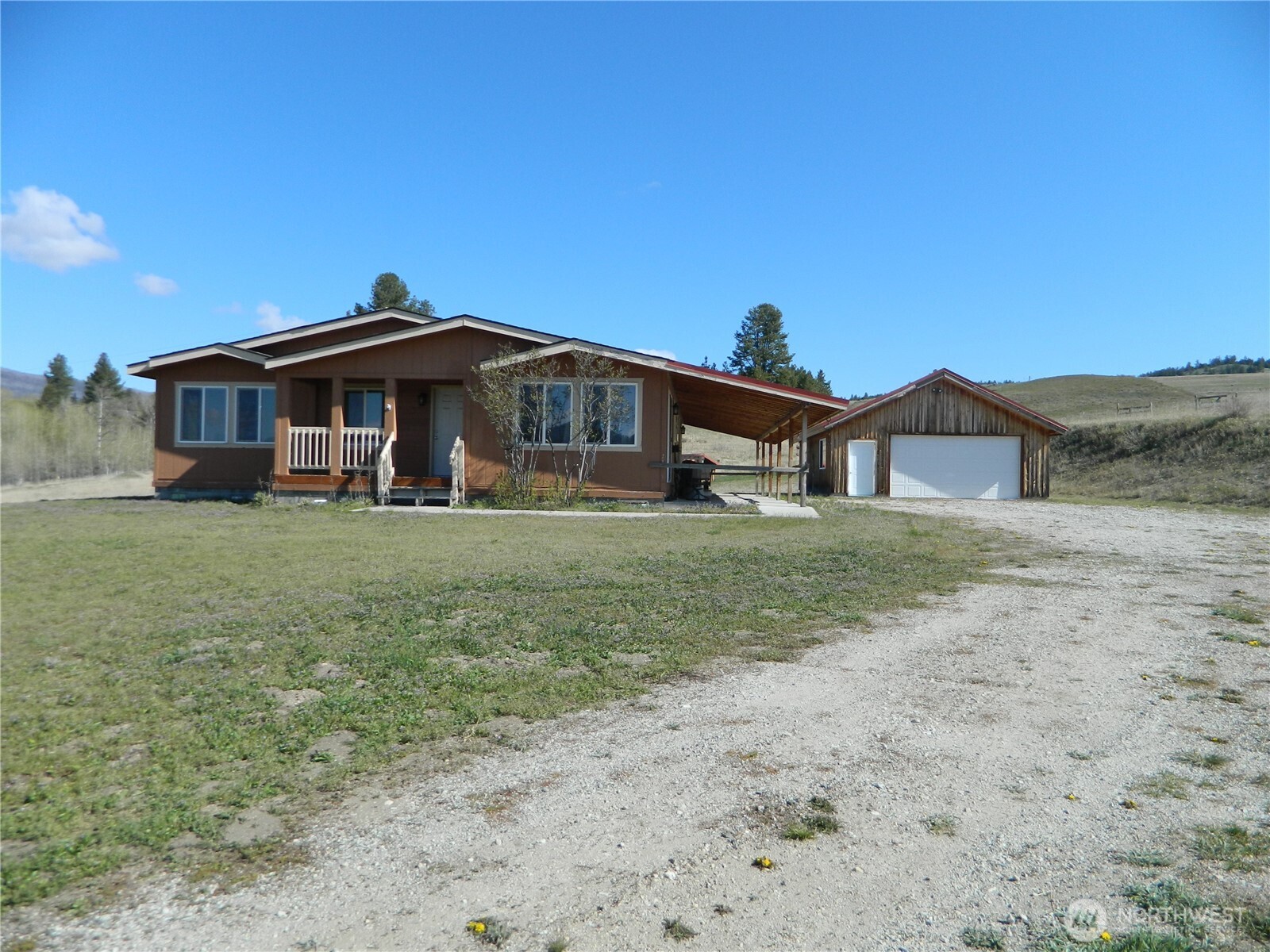 100 Summer , Tonasket, WA 98855