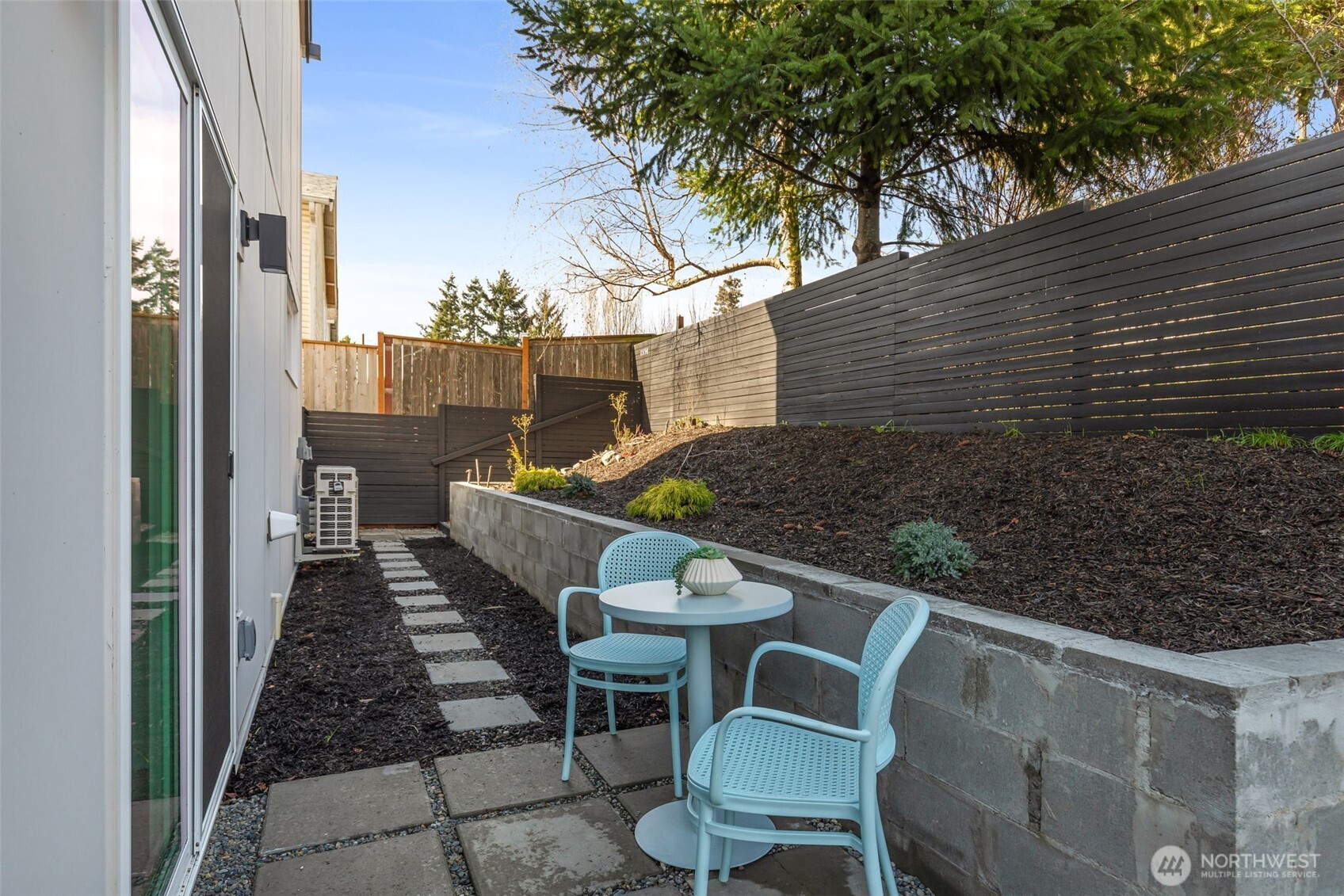 1556 S Pearl Street #B, Seattle, WA 98108