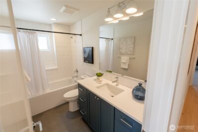 13540 39th Avenue NE #B, Seattle, WA 98125 - Photo 18