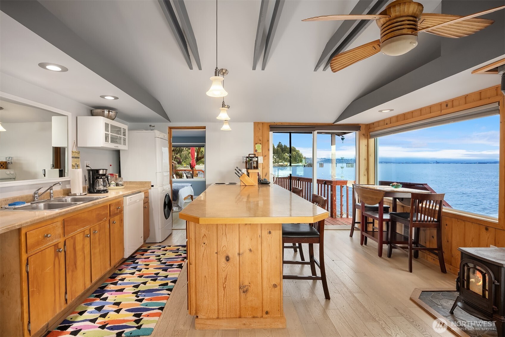 13725 SW Pohl Road , Vashon, WA 98070