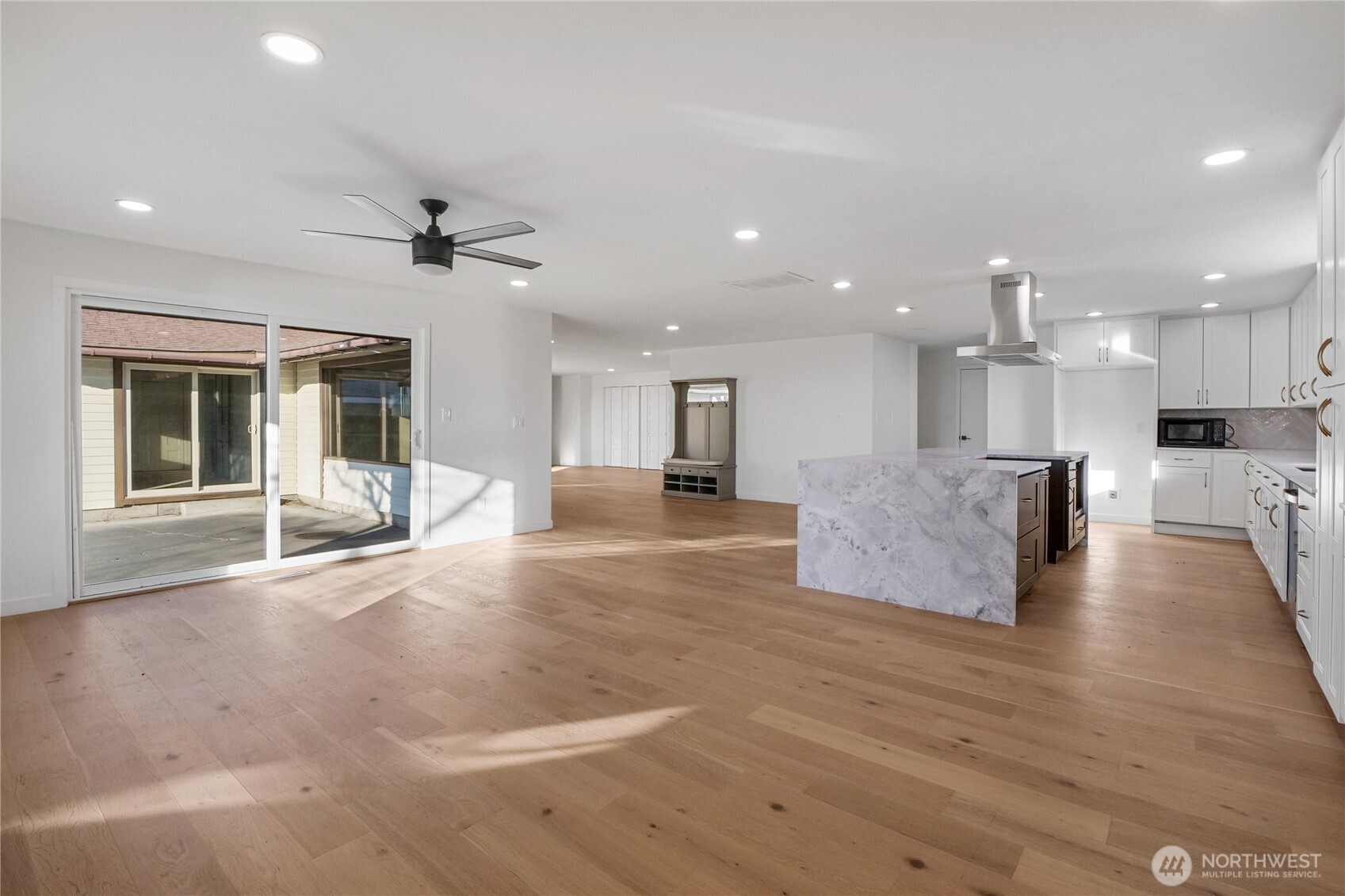 306 N Crestview Drive , Moses Lake, WA 98837