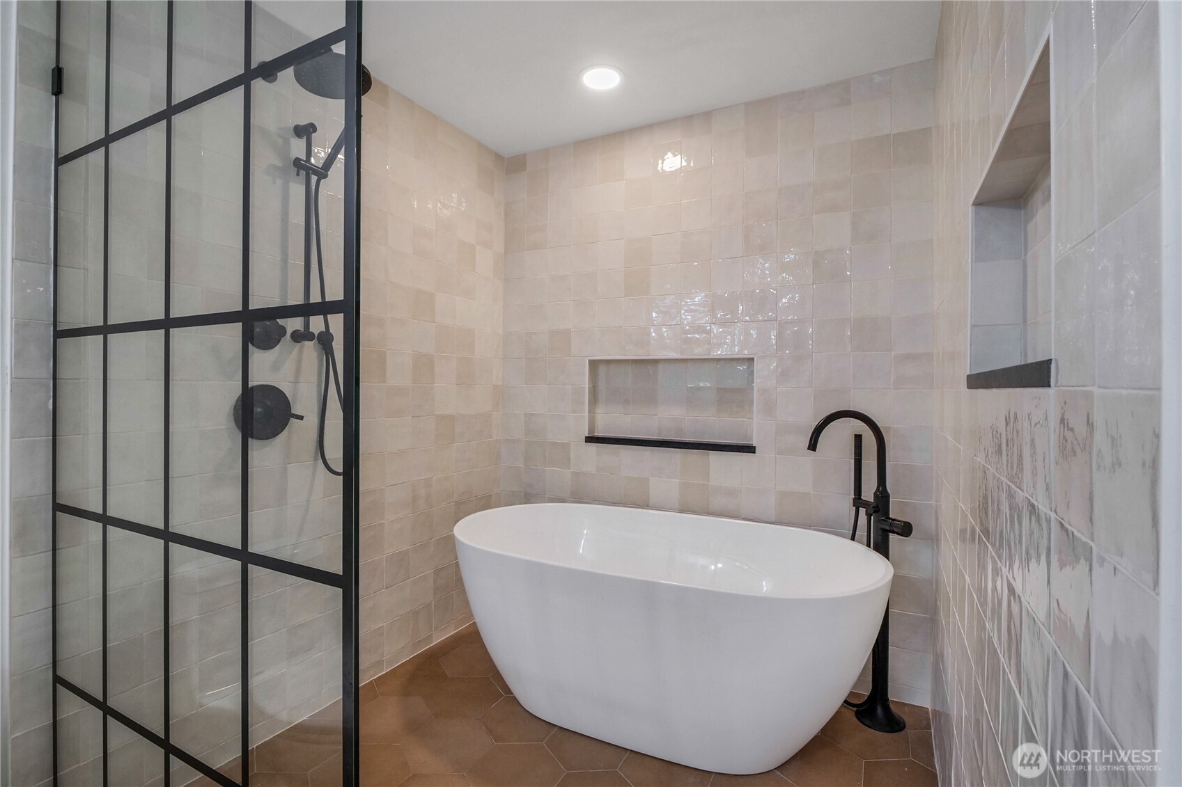 306 N Crestview Drive , Moses Lake, WA 98837