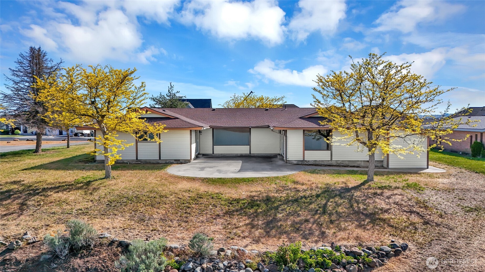 306 N Crestview Drive , Moses Lake, WA 98837