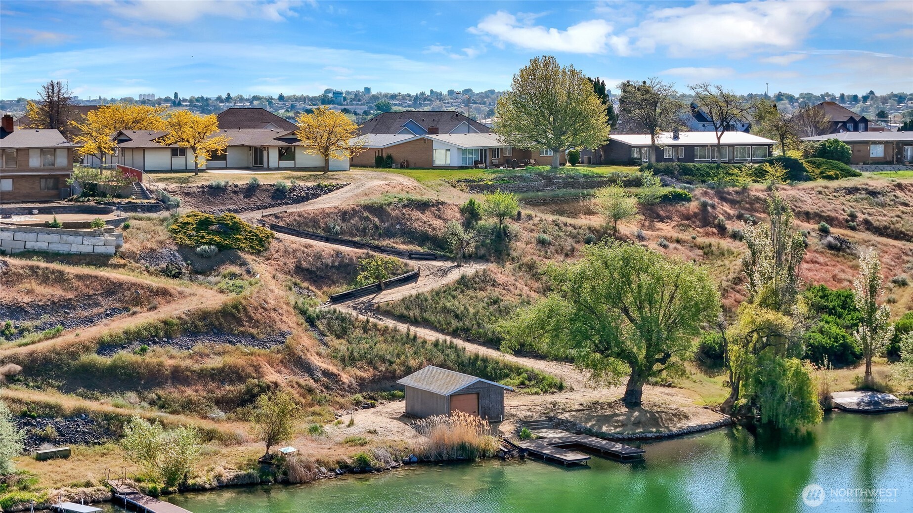 306 N Crestview Drive , Moses Lake, WA 98837