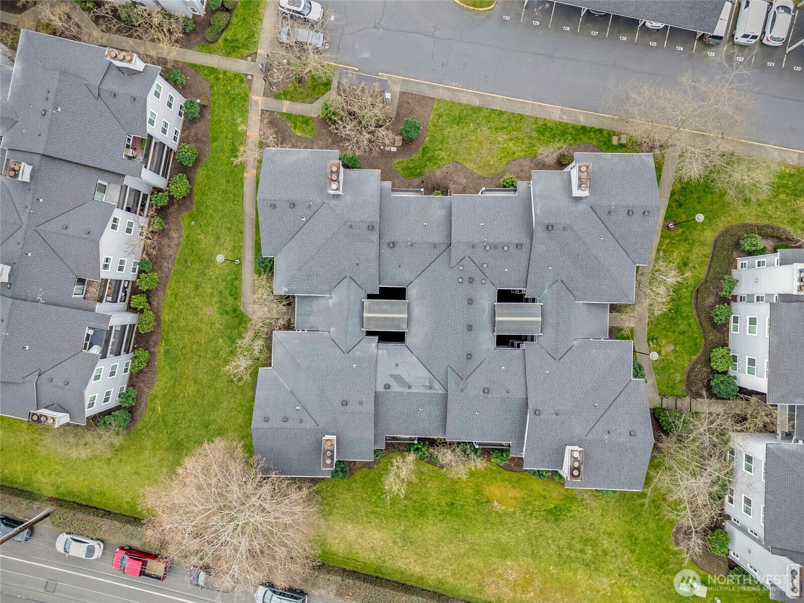 6700 NE 182nd Street #C104, Kenmore, WA 98028