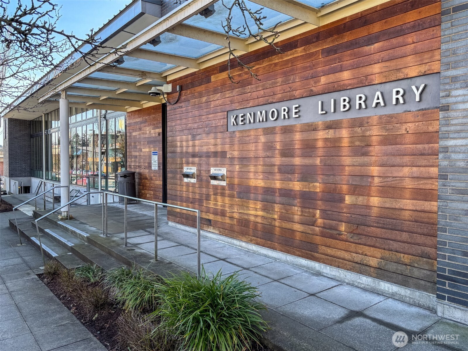 6700 NE 182nd Street #C104, Kenmore, WA 98028