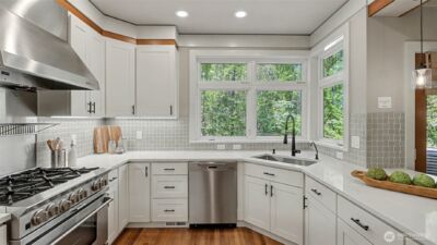 13730 Main Street , Bellevue, WA 98005 - Photo 12