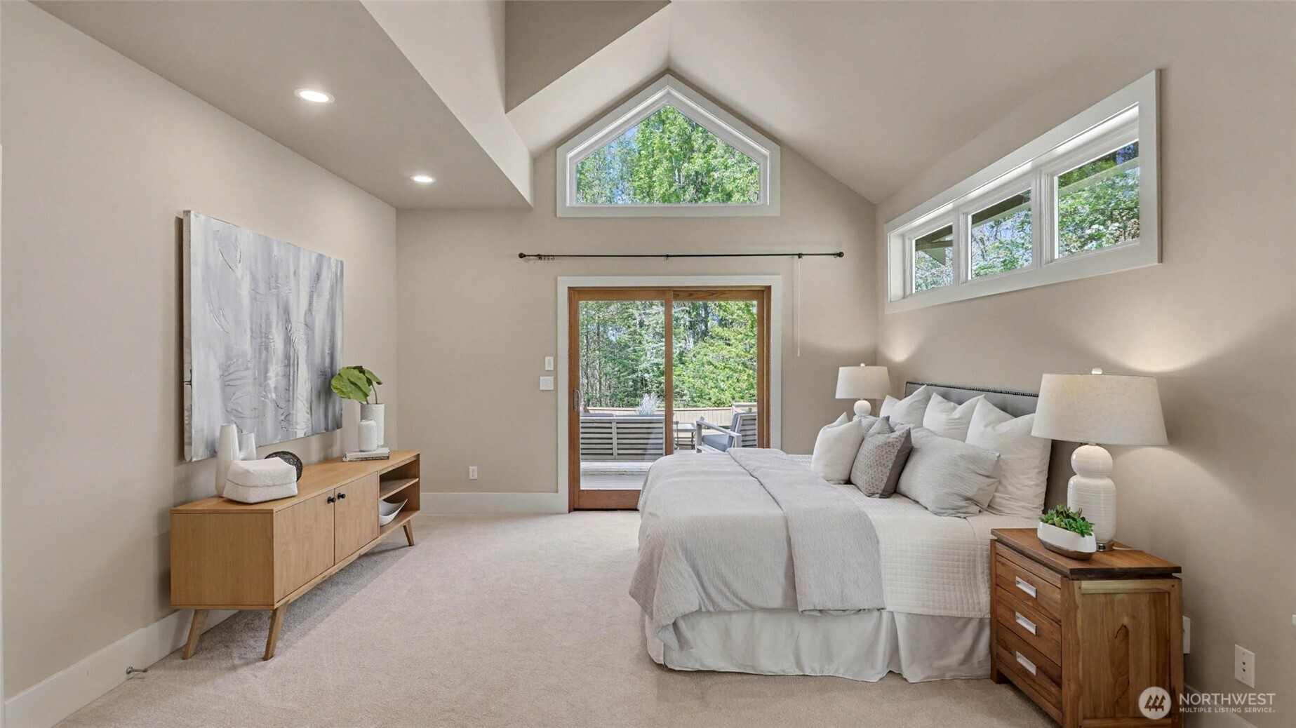 13730 Main Street , Bellevue, WA 98005