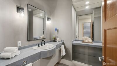 13730 Main Street , Bellevue, WA 98005 - Photo 21